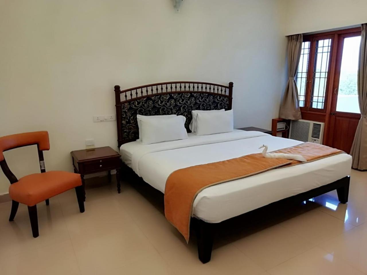La Grace Integral Retreat Hotell Pondicherry Exteriör bild